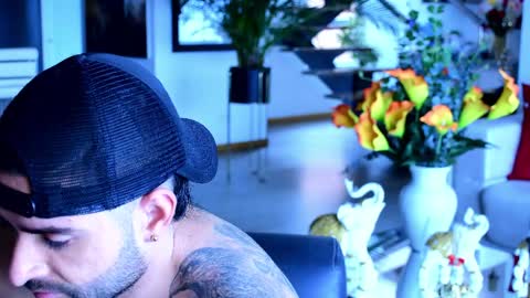 Lukhas f4f online show from March 28, 2026, 6:07 pm