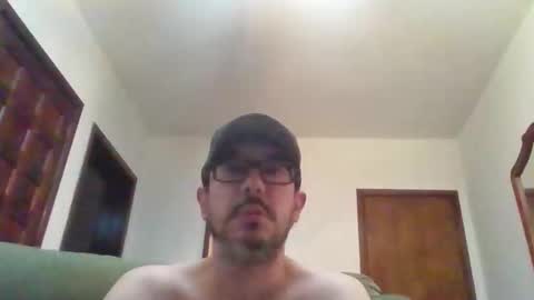 Snapshot of lukz88bigcock chatting on January 4, 2025, 12:59 am Luke online show from January 4, 2025, 12:59 am