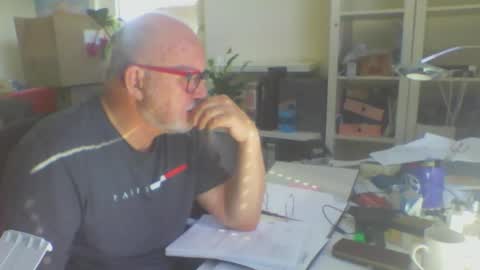 Snapshot of luley58 chatting on May 22, 2026, 3:06 pm luley58 online show from May 22, 2026, 3:06 pm