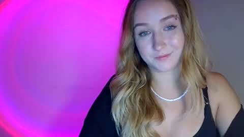 Lulu Baby18 online show from September 10, 2025, 7:58 pm