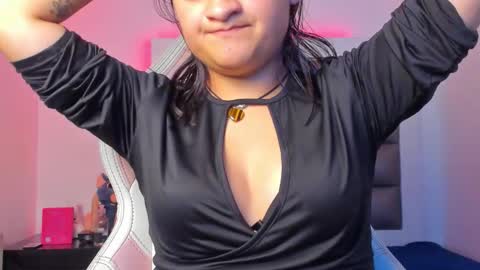 Snapshot of lulu_js_ chatting on November 12, 2025, 1:06 am elizabeth online show from November 12, 2025, 1:06 am