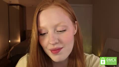 Snapshot of lulu_moons chatting on December 14, 2025, 3:39 pm Lulu online show from December 14, 2025, 3:39 pm