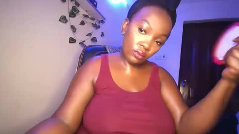 lulu_sparks1 online show from November 9, 2025, 11:47 pm