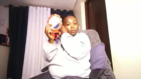 lulu_sparks1 online show from April 2, 2026, 4:10 am