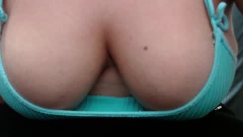 Snapshot of lulu_xxx_pervert chatting on September 28, 2025, 2:39 am  Lulu  online show from September 28, 2025, 2:39 am