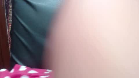 Snapshot of lulu_xxx_pervert chatting on October 16, 2025, 1:23 pm  Lulu  online show from October 16, 2025, 1:23 pm