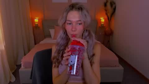 Alise online show from July 19, 2026, 12:31 pm