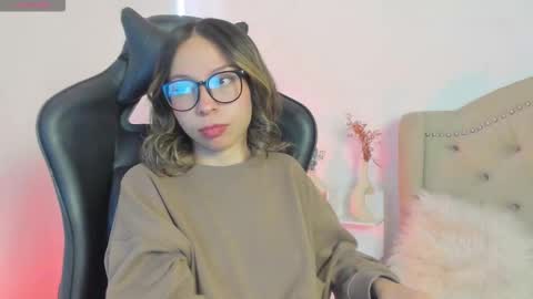 luluuberry online show from November 8, 2025, 1:00 pm