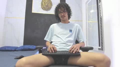 Snapshot of lumberjack_20 chatting on February 2, 2026, 8:29 pm Vanity ErosX online show from February 2, 2026, 8:29 pm