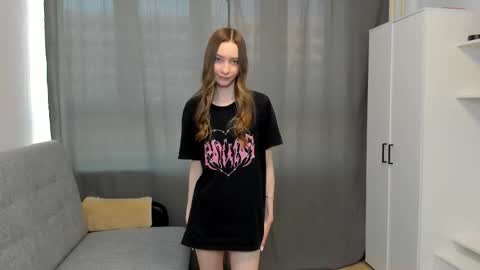 Snapshot of luminaya chatting on February 5, 2026, 7:35 am Naya online show from February 5, 2026, 7:35 am