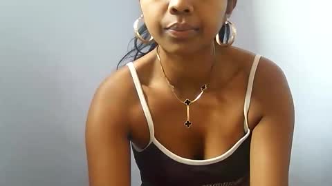 Snapshot of luna019 chatting on May 22, 2026, 7:15 am Luna online show from May 22, 2026, 7:15 am
