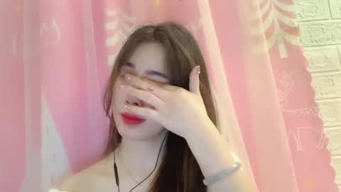 Luna online show from April 14, 2026, 3:18 pm