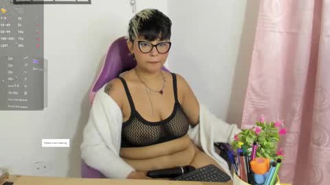 Luna online show from October 15, 2025, 11:27 pm