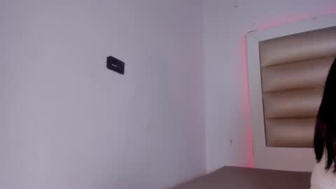 Snapshot of luna__scarlett chatting on October 31, 2025, 1:39 am luna online show from October 31, 2025, 1:39 am