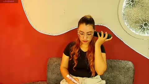 Snapshot of luna__velvet chatting on July 24, 2026, 1:20 pm luna__velvet online show from July 24, 2026, 1:20 pm