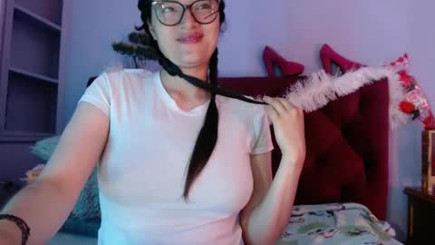 Snapshot of luna_azul_15 chatting on January 14, 2025, 2:00 pm dalia online show from January 14, 2025, 2:00 pm