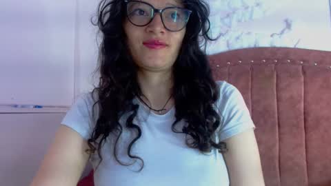 Snapshot of luna_azul_15 chatting on January 21, 2025, 2:05 pm dalia online show from January 21, 2025, 2:05 pm