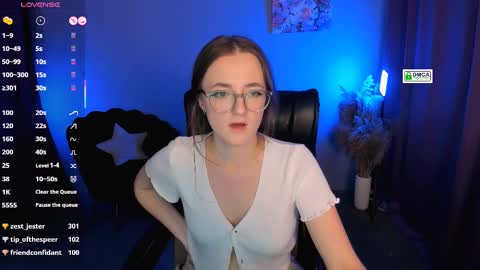 luna_berryy online show from February 23, 2025, 2:29 am