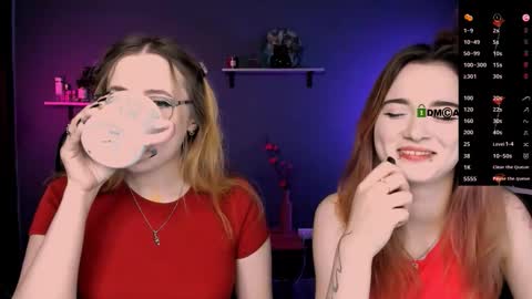 luna_berryy online show from October 15, 2025, 9:20 am