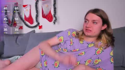 Luna online show from January 11, 2026, 12:32 pm