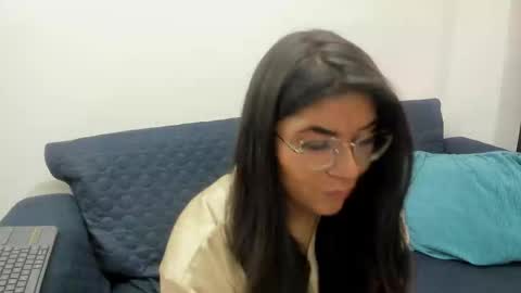 luna  online show from September 27, 2025, 8:58 pm