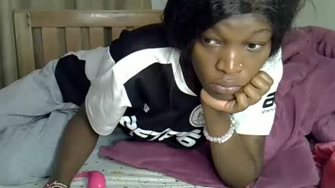 maskedmalkia online show from February 24, 2026, 6:11 am