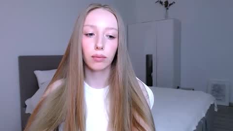 Luna online show from January 10, 2026, 9:30 pm