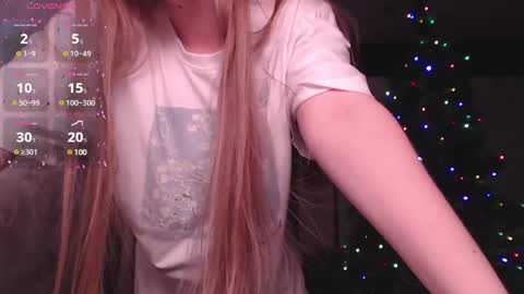 Luna online show from December 17, 2024, 8:32 pm