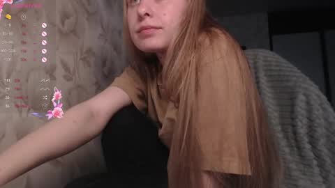 Snapshot of luna_loveisgood chatting on May 4, 2026, 10:22 am Luna online show from May 4, 2026, 10:22 am
