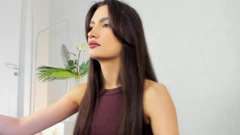 Snapshot of luna_mee chatting on April 9, 2026, 7:58 am Adele online show from April 9, 2026, 7:58 am