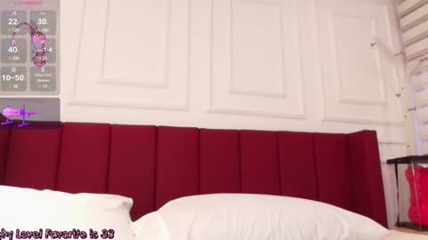     online show from February 6, 2025, 1:54 pm