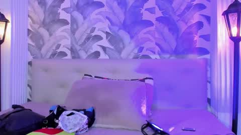 Luna Morgan online show from December 21, 2025, 3:35 am