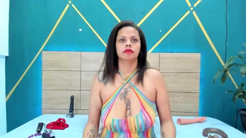Snapshot of luna_smit_ chatting on February 21, 2025, 7:10 pm Luna online show from February 21, 2025, 7:10 pm