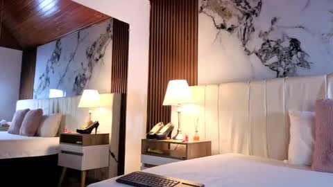  A M M Y  online show from October 19, 2025, 11:33 am