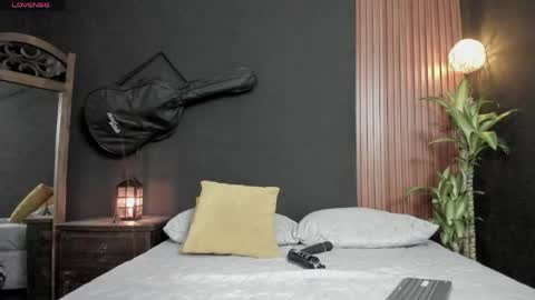 luna online show from April 21, 2026, 1:42 am