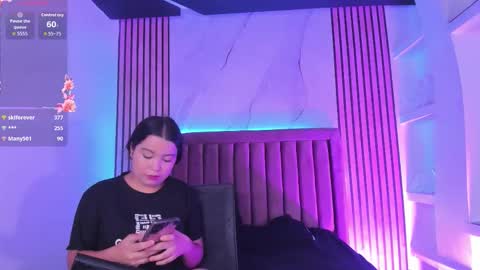 Luna  online show from September 20, 2025, 12:39 pm