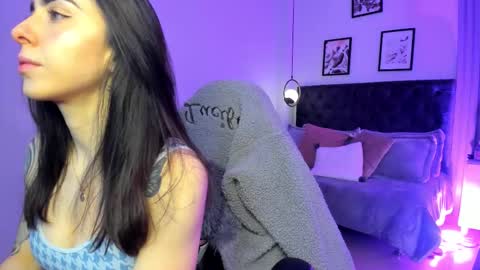 Luna online show from January 17, 2026, 2:33 pm