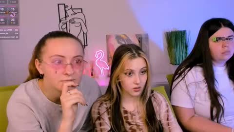 Luna online show from September 9, 2025, 3:11 pm