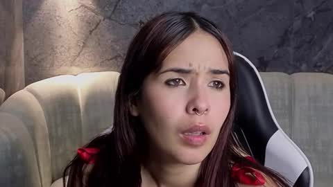 Live 1500am 2100pm COLOMBIAN HOUR online show from October 25, 2025, 8:14 pm