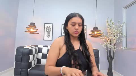 Snapshot of lunaa_abril chatting on February 27, 2026, 11:32 am Luna Abril online show from February 27, 2026, 11:32 am