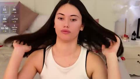 Luna online show from March 7, 2026, 5:59 am