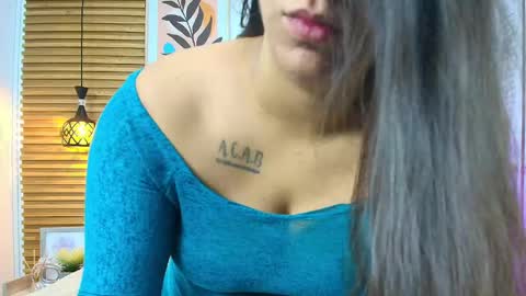 Lunaa rossee  online show from April 20, 2026, 1:03 pm