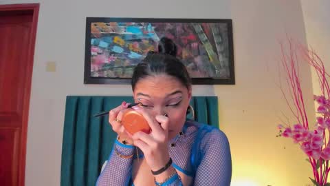 Luna Aspen online show from October 1, 2025, 6:03 pm