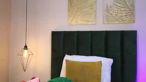 Luna Aspen online show from April 1, 2026, 5:54 pm