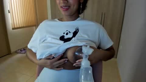 lunabelu_xr online show from October 18, 2025, 3:35 pm