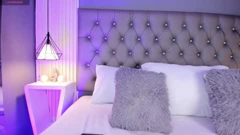 Snapshot of lunabloomn chatting on January 17, 2026, 5:16 pm Luna online show from January 17, 2026, 5:16 pm