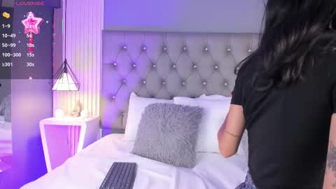 Snapshot of lunabloomn chatting on February 11, 2026, 5:07 pm Luna online show from February 11, 2026, 5:07 pm