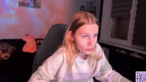 Britney online show from November 16, 2025, 7:08 pm