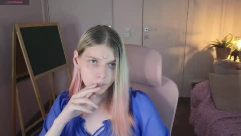 Luna online show from May 2, 2026, 8:47 pm