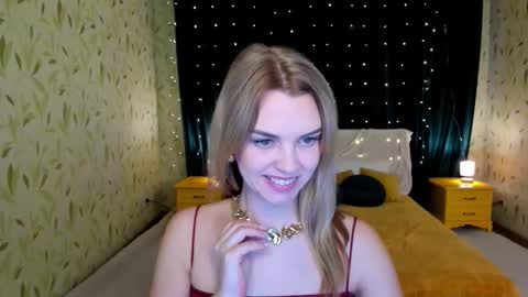 Snapshot of lunaflinn chatting on February 11, 2026, 5:12 am lunaflinn online show from February 11, 2026, 5:12 am